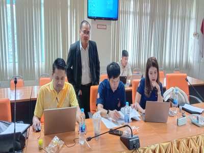 คณบดี คอ.ติดตามความก้าวหน้าการปรับแก้ไขหลักสูตร 4 ปี และหลักสูตรต่อเนื่อง