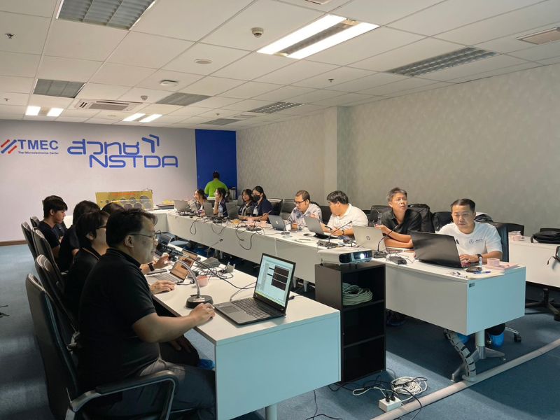 บุคลากร คอ.เข้าร่วมโครงการ "สัมผัสประสบการณ์จริงในโรงงานผลิตเซนเซอร์ MEMS" รอบที่ 7