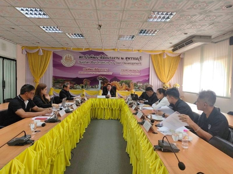 ตัวแทน คอ. เข้าร่วมการประชุมคณะกรรมการพัฒนาระบบการเทียบโอนความรู้และประสบการณ์ด้านการทดสอบมาตรฐานฝีมือแรงงาน การฝึกอบรม และการรับรองความรู้ความสามารถ