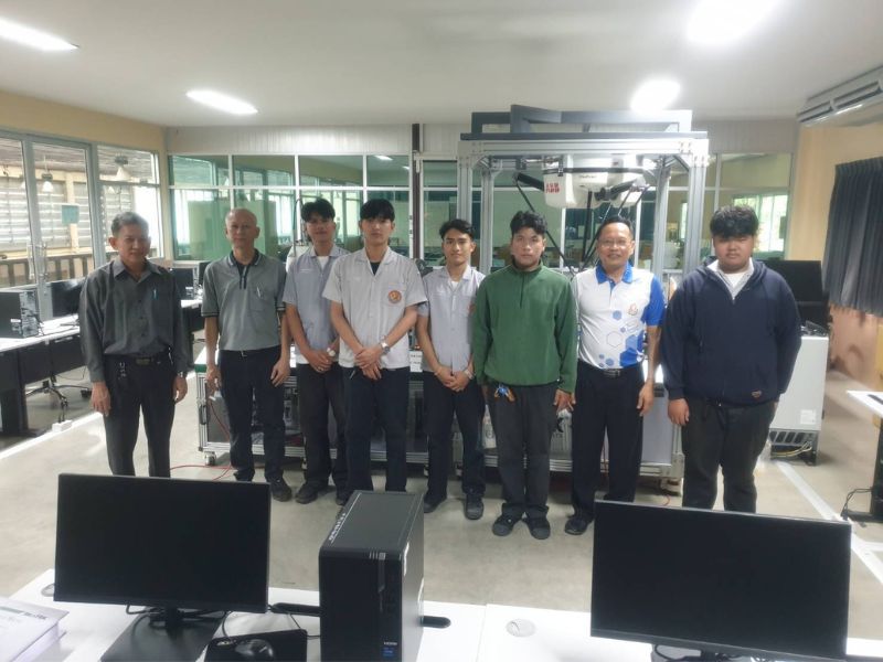 ตัวแทนคณาจารย์ และนักศึกษา จากวิทยาลัยเทคนิคลพบุรี เข้าเยี่ยมชม สาขาวิชาวิศวกรรมการผลิตและระบบอัตโนมัติ