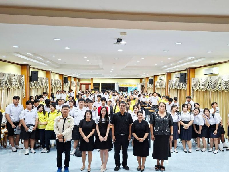 บุคลากร คอ. ออกแนะแนวการศึกษาต่อ ประจำปีการศึกษา 2570 โรงเรียนอู่ทองศึกษาลัย อำเภออู่ทอง จังหวัดสุพรรณบุรี